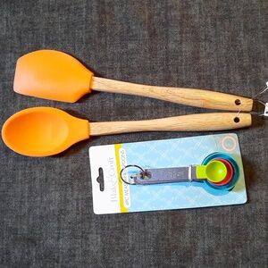 Fun Orange Kitchen Utensil Set Silicone Spoon Spatula Measuring Spoons NWT